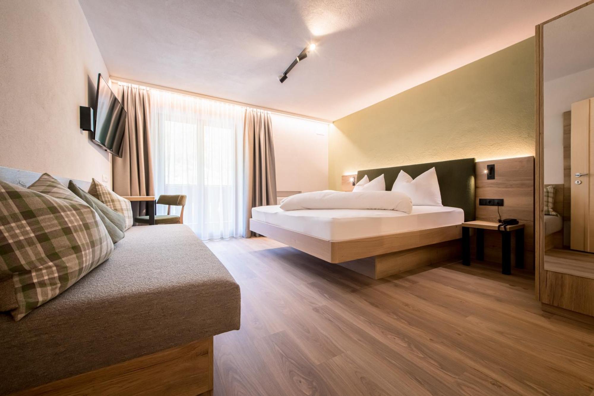 Hotel Sigmunderhof Chienes Εξωτερικό φωτογραφία